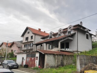 Недвижимость - Дома, дачи и виллы - Дом 230 кв.м., участок 5 соток. Трстеник
