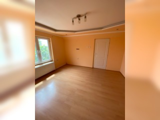 Недвижимость - Дома, дачи и виллы - Суботица: Двухэтажный дом в районе Мали Радановац