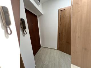 Недвижимость - Квартиры и апартаменты - 3-КОМНАТНАЯ КВАРТИРА, 53 м²