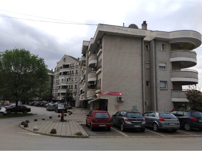 Недвижимость - Квартиры и апартаменты - 3-х комнатная квартира 93 кв.м., с видом на реку