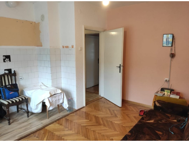 Недвижимость - Дома, дачи и виллы - Дом 200 кв.м., на участке 5 соток в центре города 