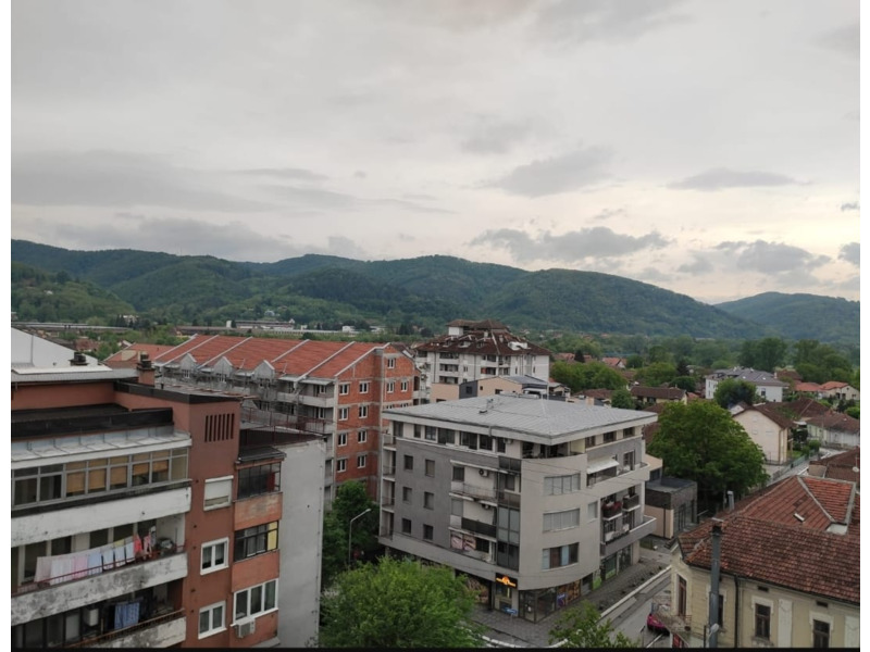 Недвижимость - Квартиры и апартаменты - 2-х комнатная квартира 60 кв.м., Трстеник