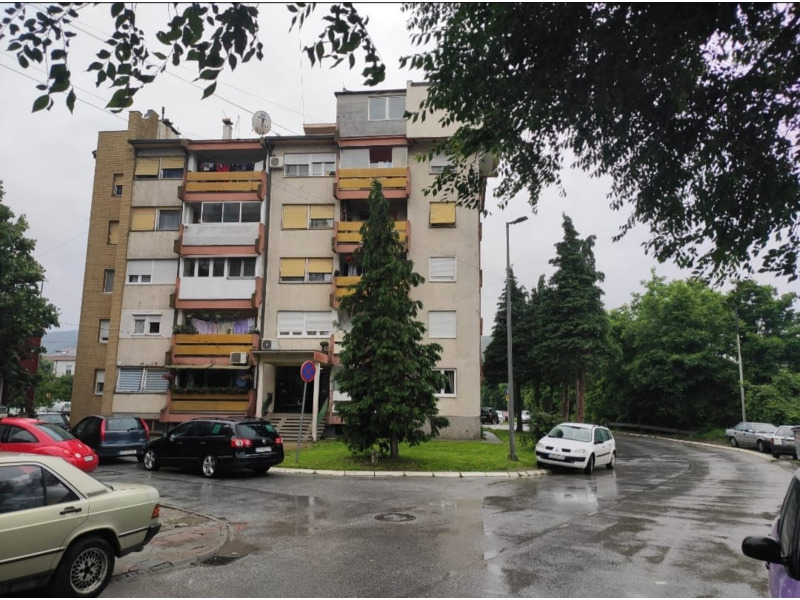 Недвижимость - Квартиры и апартаменты - 3-х комнатная квартира 71 кв.м., с видом на реку 