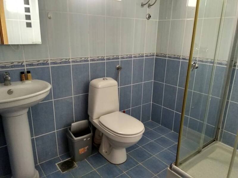 Недвижимость - Дома, дачи и виллы - Продается 2-этажный дом в Черногории у моря
