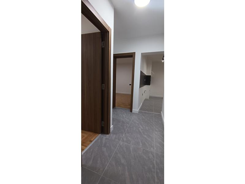 Недвижимость - Квартиры и апартаменты - 3-КОМНАТНАЯ КВАРТИРА, 51 м²