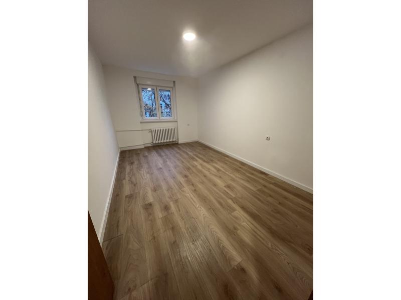 Недвижимость - Квартиры и апартаменты - 3-КОМНАТНАЯ КВАРТИРА, 53 м²