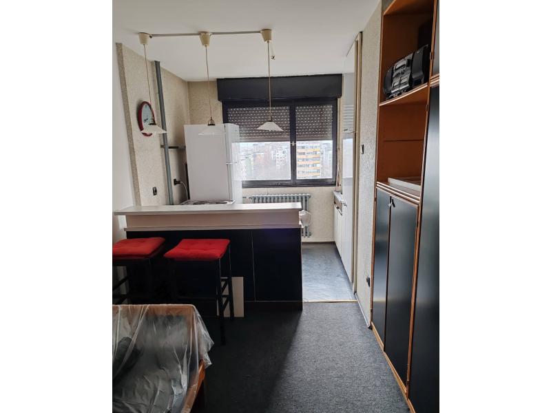 Недвижимость - Квартиры и апартаменты - 2-КОМНАТНАЯ КВАРТИРА, 39 м²