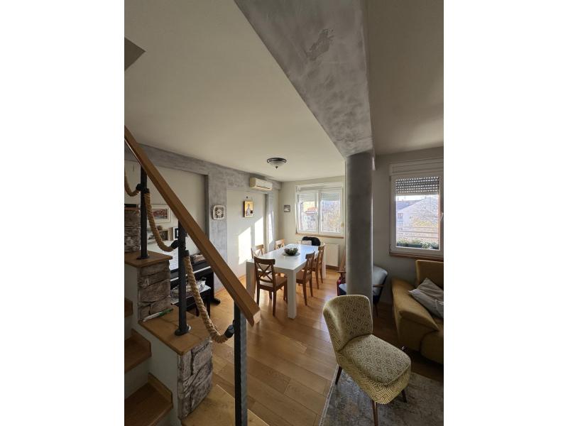 Недвижимость - Квартиры и апартаменты - 4-КОМНАТНАЯ КВАРТИРА, 100 м²