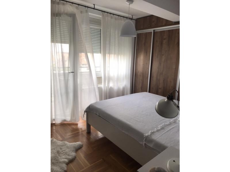 Недвижимость - Квартиры и апартаменты - 4-КОМНАТНАЯ КВАРТИРА, 100 м²