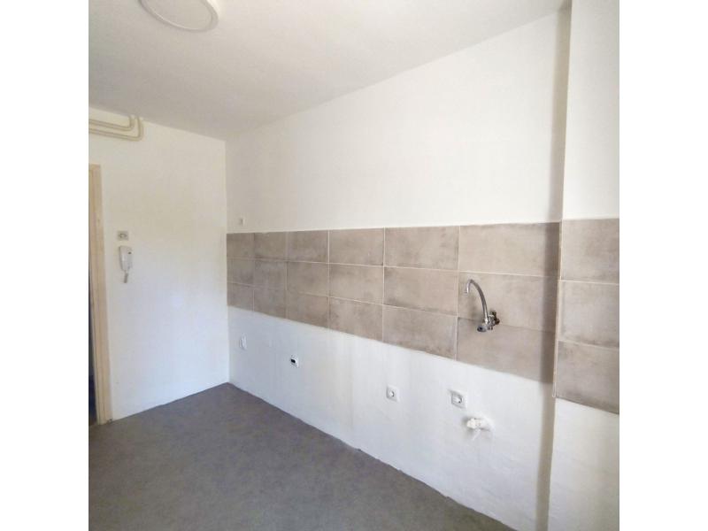 Недвижимость - Квартиры и апартаменты - ОДНОКОМНАТНАЯ КВАРТИРА, 29 м²