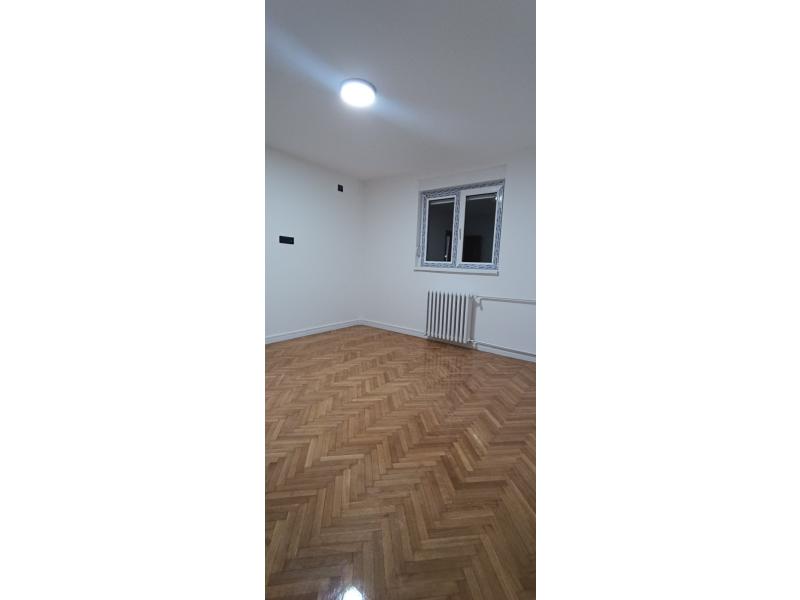 Недвижимость - Квартиры и апартаменты - 3-КОМНАТНАЯ КВАРТИРА, 51 м²
